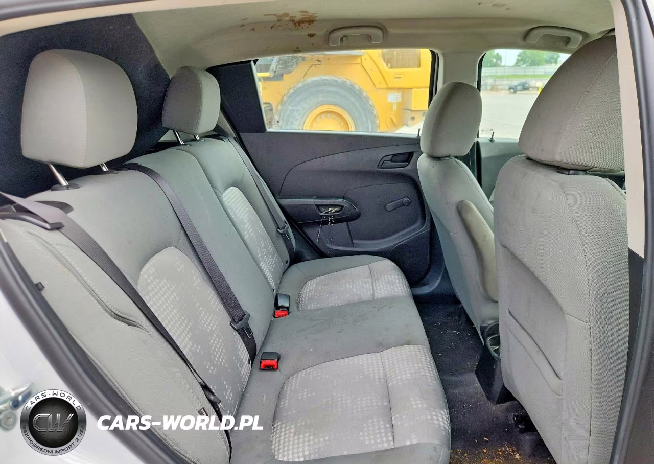 2019 Chevrolet Sonic VIN:1G1JG6SB9K4142918 - 10