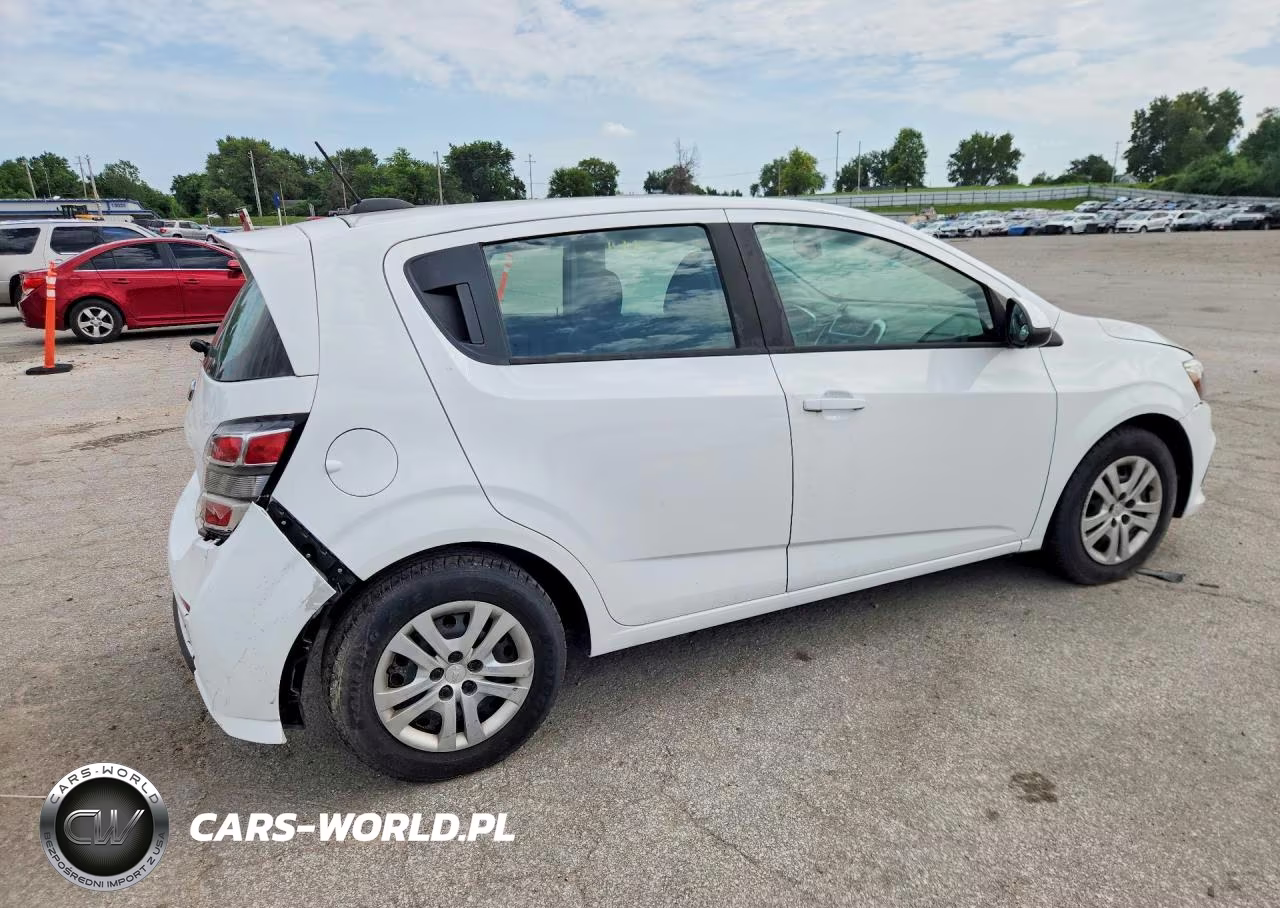 2019 Chevrolet Sonic VIN:1G1JG6SB9K4142918 - 3