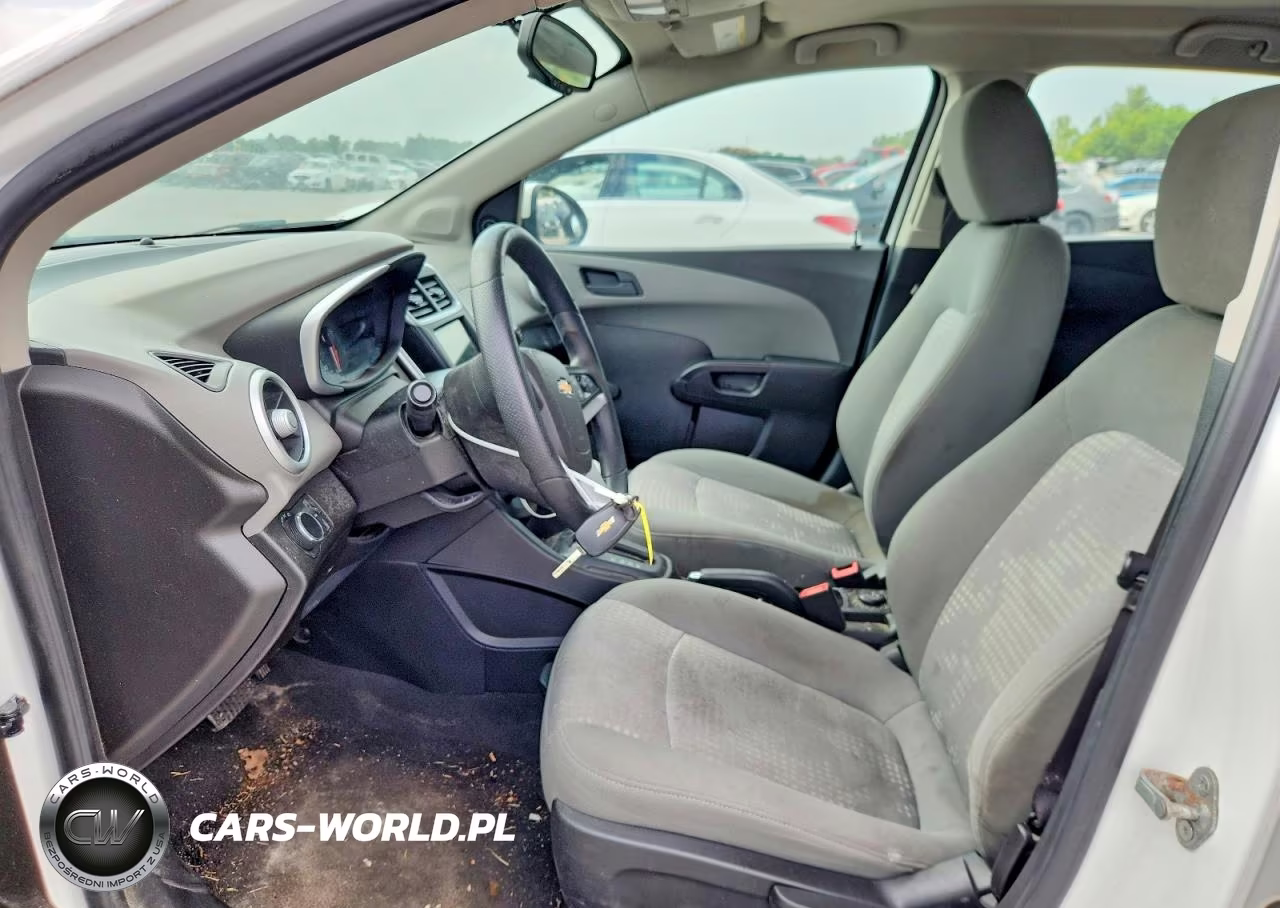 2019 Chevrolet Sonic VIN:1G1JG6SB9K4142918 - 7