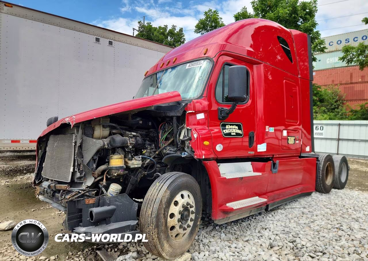 2015 Freightliner Cascadia Semi Truck