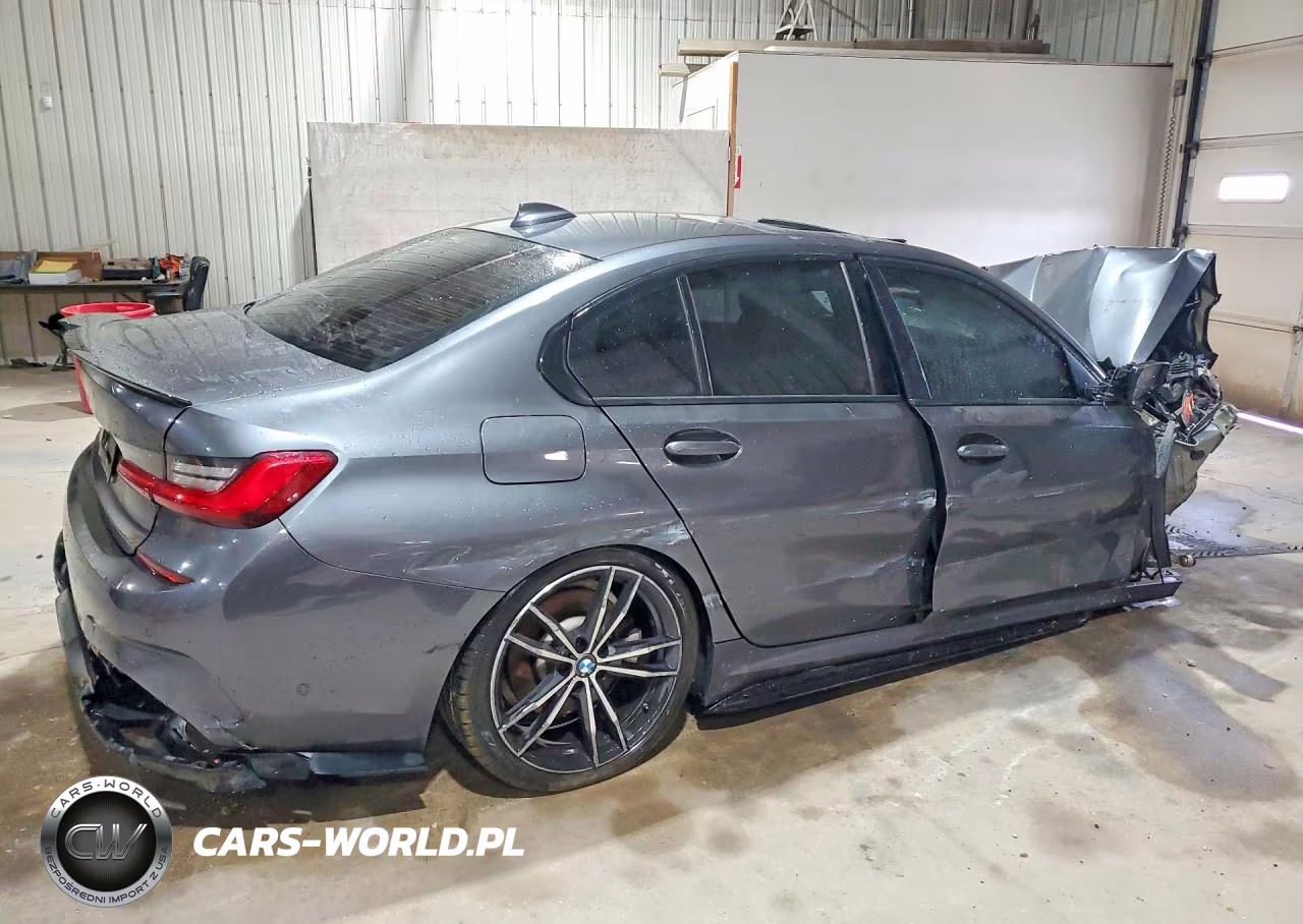 2019 BMW 330Xi VIN:WBA5R7C53KAE82553 - 3