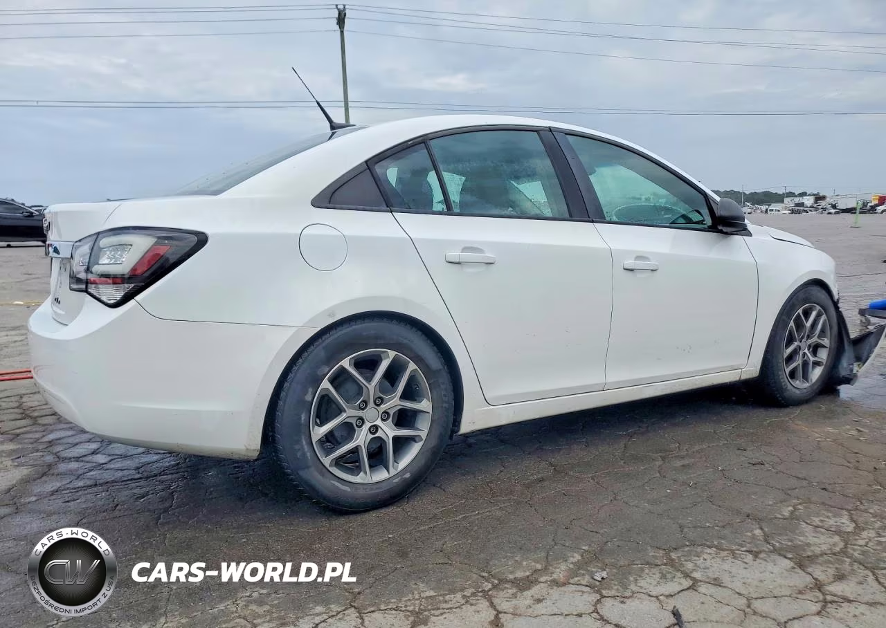 2014 Chevrolet Cruze Ls VIN:1G1PA5SH1E7101390 - 3