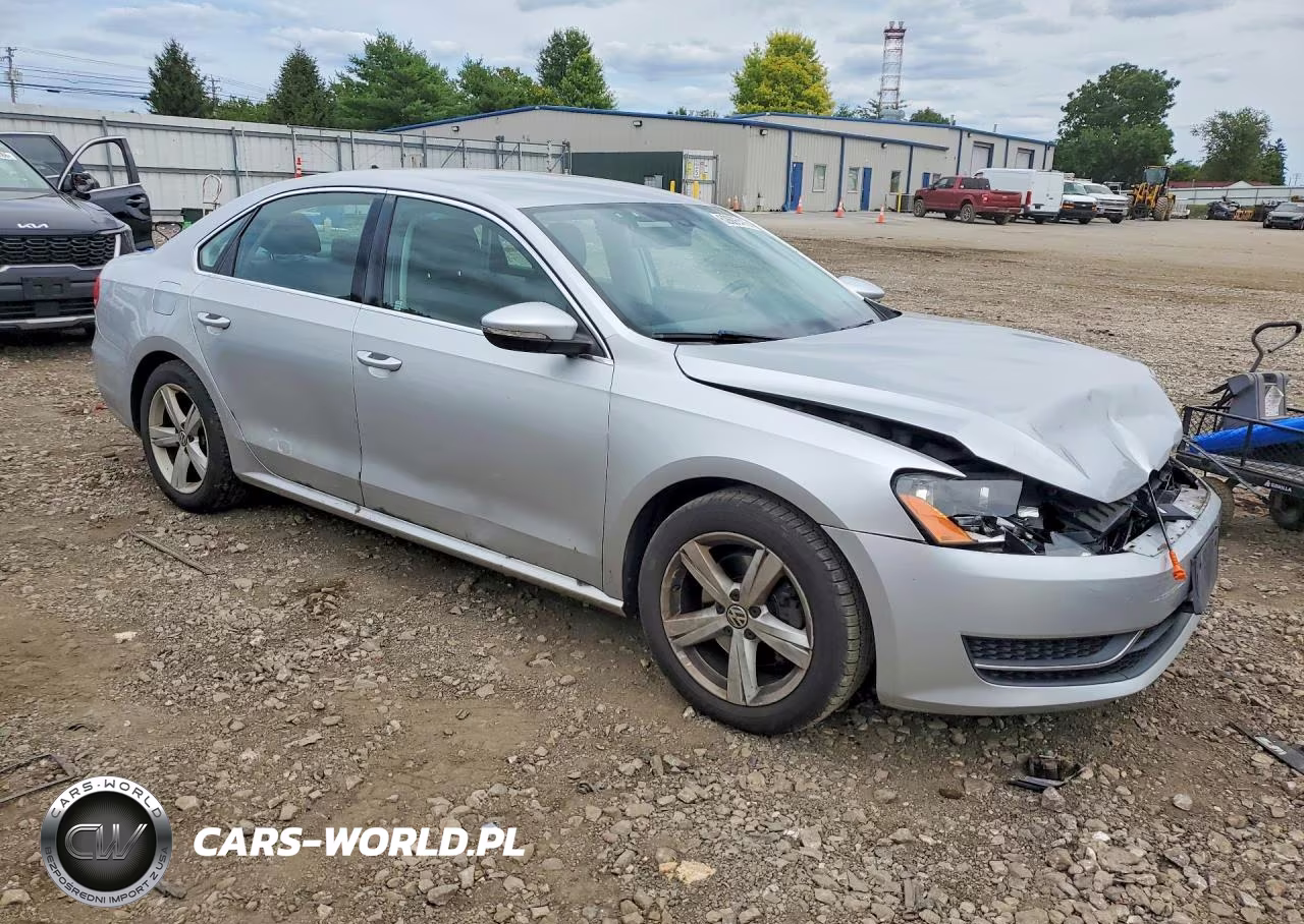 2012 Volkswagen Passat Se VIN:1VWBP7A38CC043653 - 4