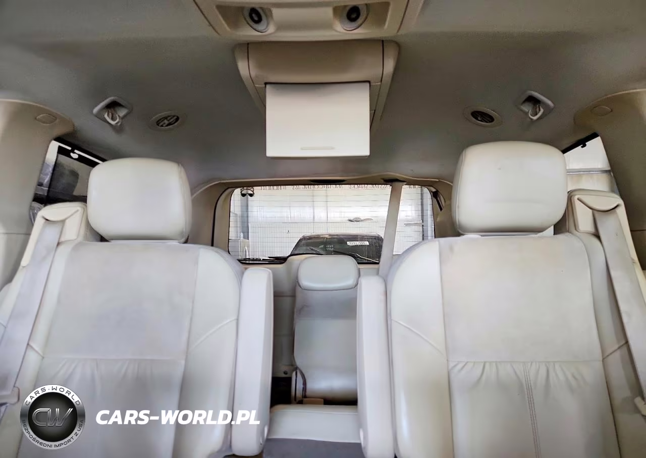 2008 Chrysler Town & Country Limited VIN:2A8HR64X98R134812 - 10
