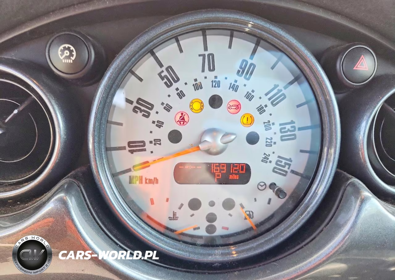 2006 Mini Cooper VIN:WMWRF33526TG14277 - 9