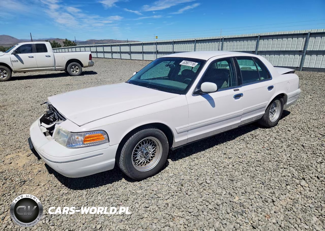 2002 Ford Crown Victoria Lx