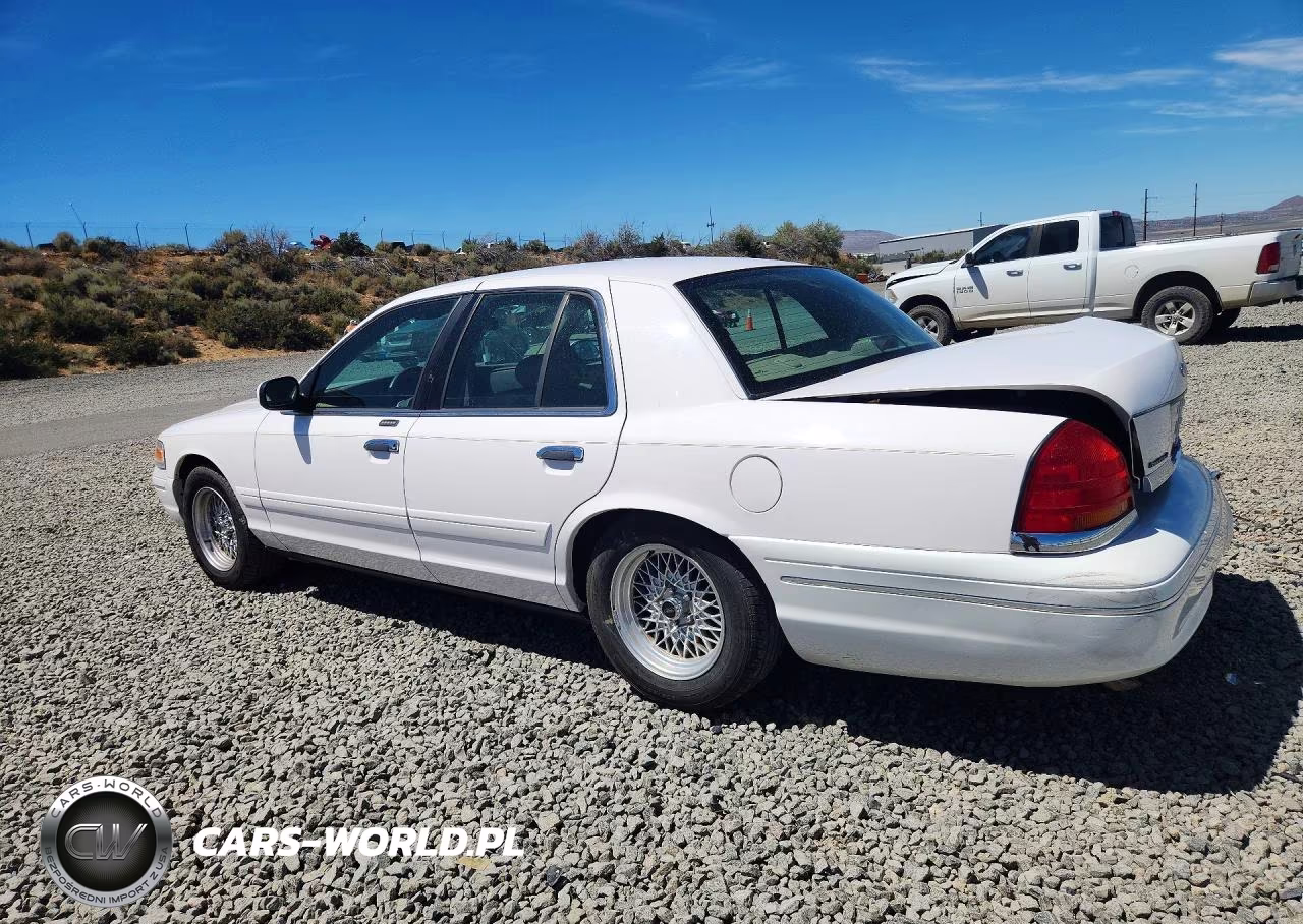 2002 Ford Crown Victoria Lx VIN:2FAFP74W02X152772 - 2