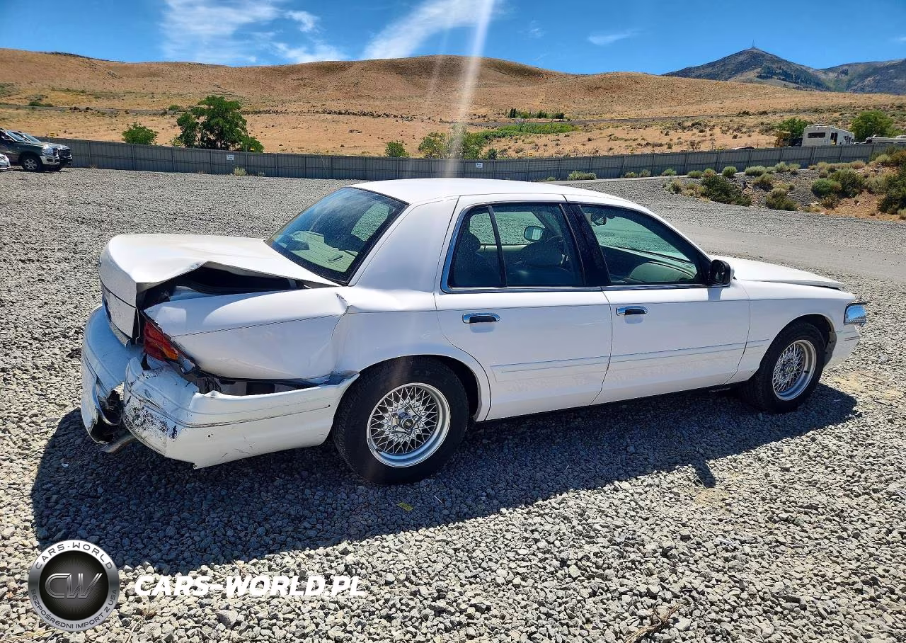 2002 Ford Crown Victoria Lx VIN:2FAFP74W02X152772 - 3