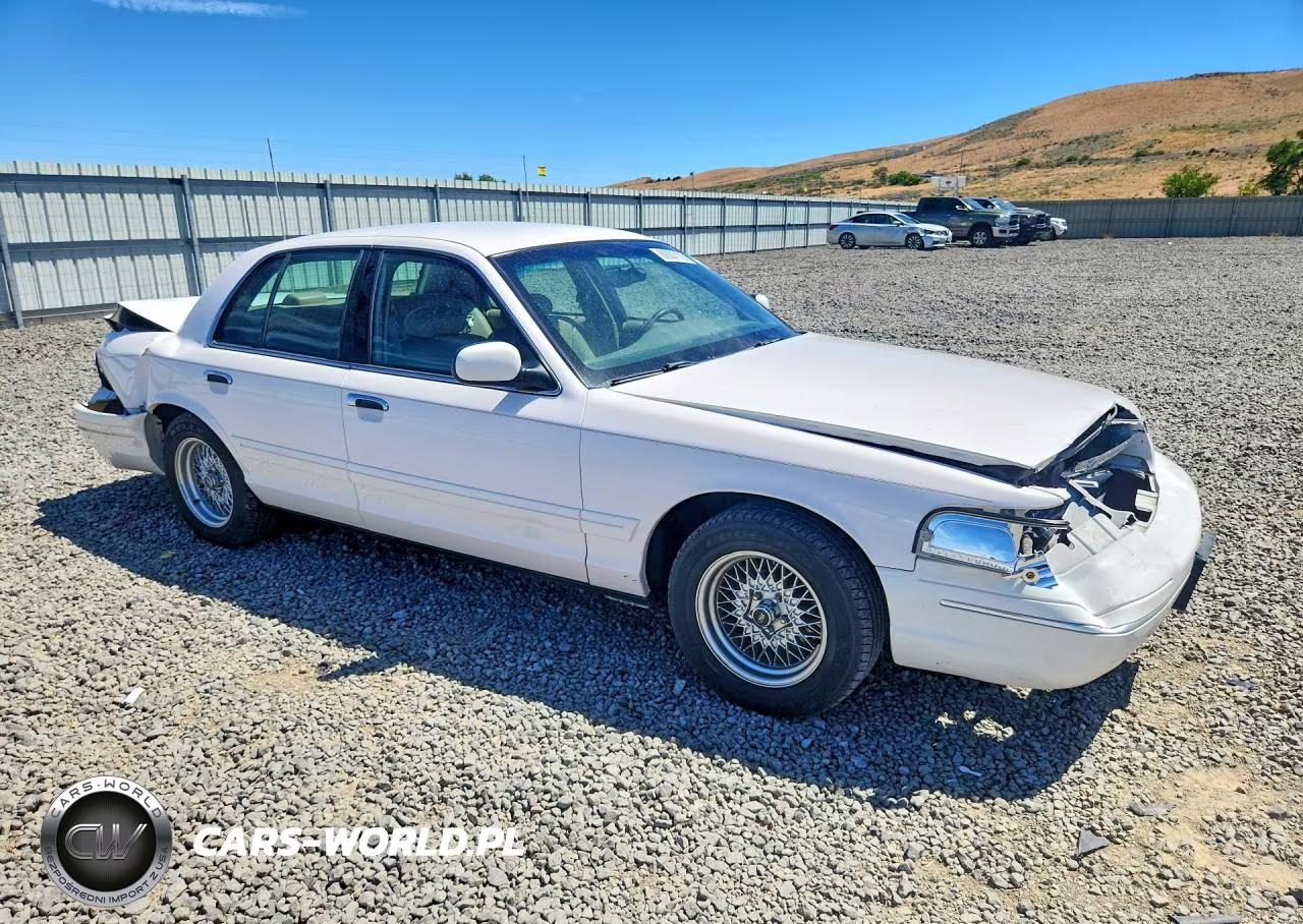 2002 Ford Crown Victoria Lx VIN:2FAFP74W02X152772 - 4
