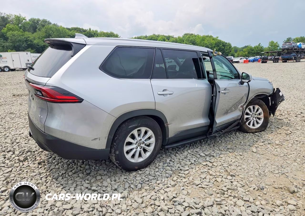 2025 Toyota Grand Highlander Hybrid Xle VIN:5TDACAB52SS052837 - 3
