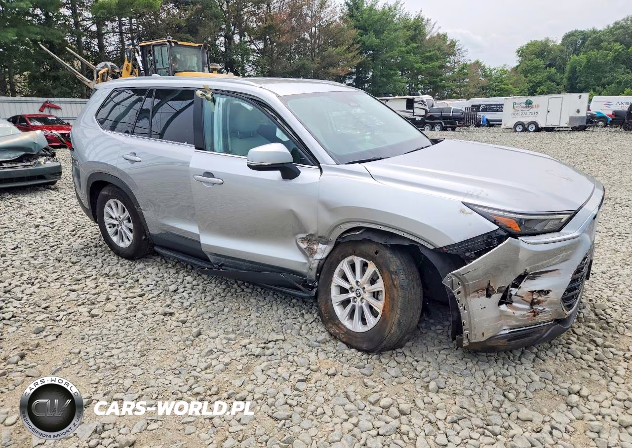 2025 Toyota Grand Highlander Hybrid Xle VIN:5TDACAB52SS052837 - 4