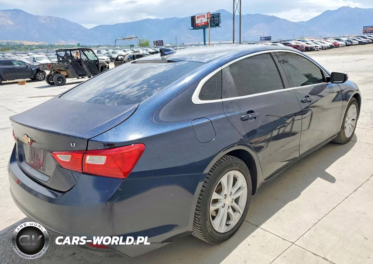 2017 Chevrolet Malibu Lt VIN:1G1ZE5ST3HF214415 - 3