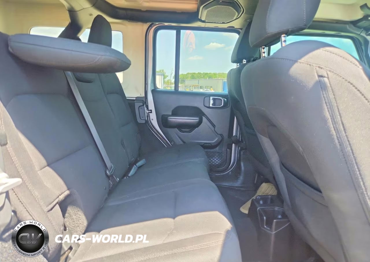 2018 Jeep Wrangler Unlimited Sport VIN:1C4HJXDG6JW130220 - 11