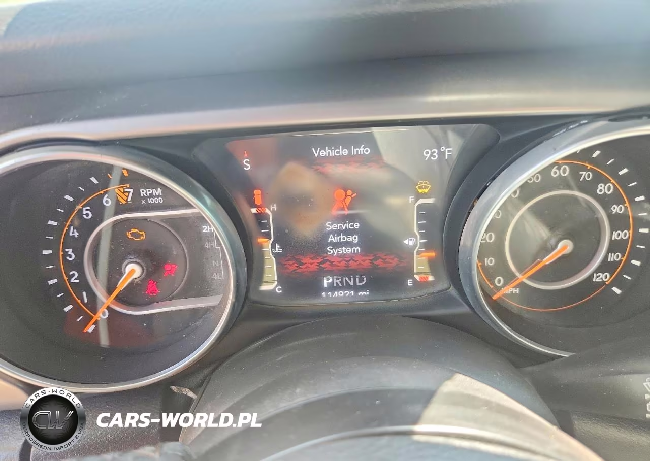 2018 Jeep Wrangler Unlimited Sport VIN:1C4HJXDG6JW130220 - 9