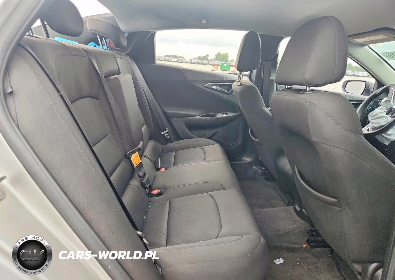2018 Chevrolet Malibu Ls VIN:1G1ZB5ST0JF275428 - 10