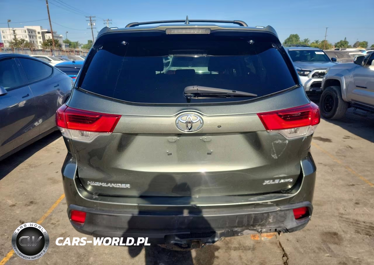 2019 Toyota Highlander Xle VIN:5TDJZRFH3KS940661 - 6