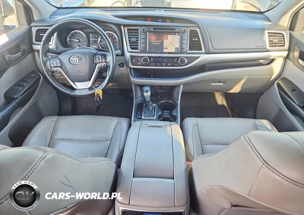 2019 Toyota Highlander Xle VIN:5TDJZRFH3KS940661 - 8