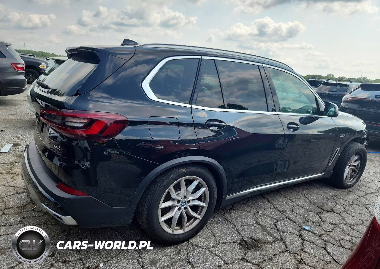 2023 BMW X5 xDrive45E VIN:5UXTA6C0XP9N46463 - 3