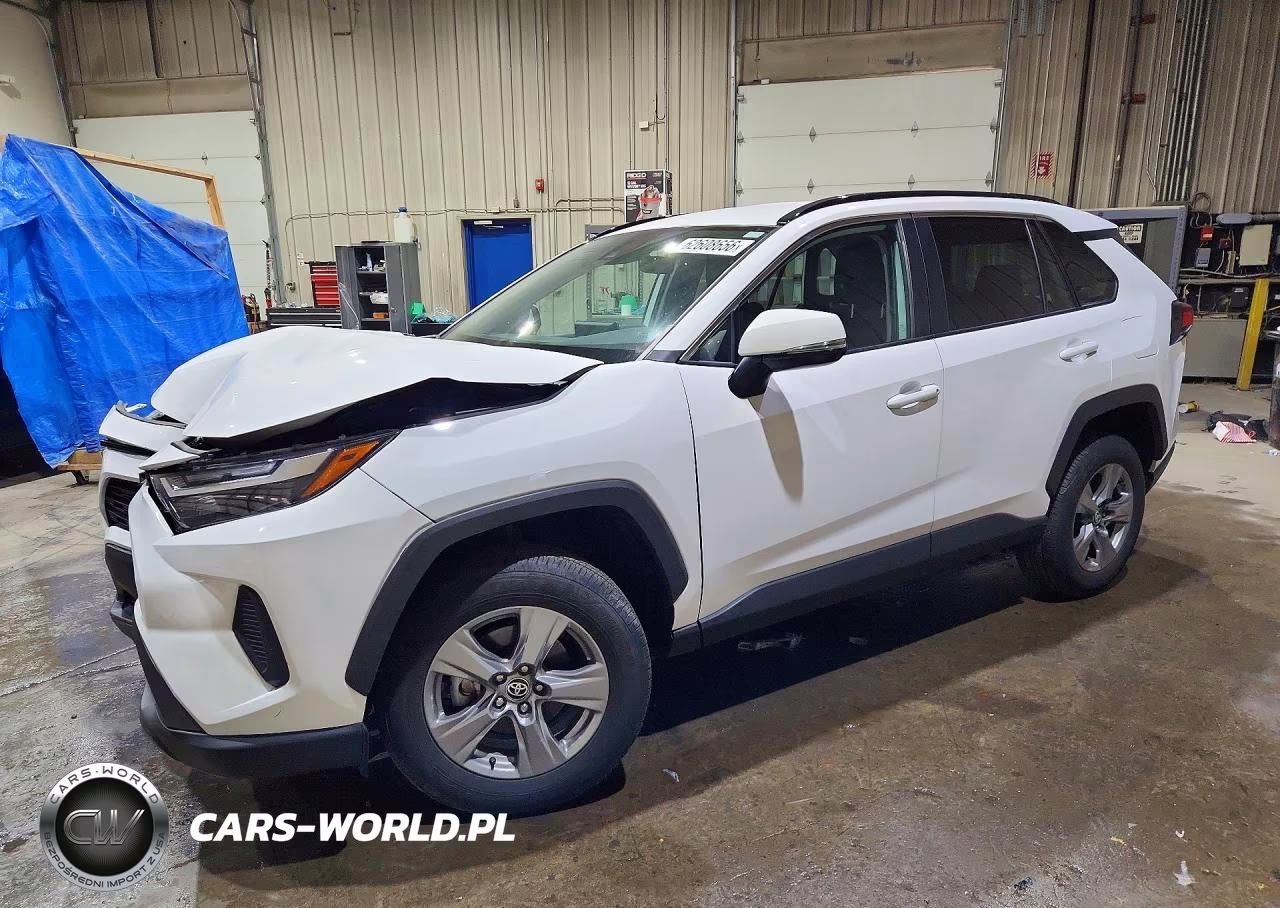 2024 Toyota Rav4 Xle – zdjęcie 1 z 13