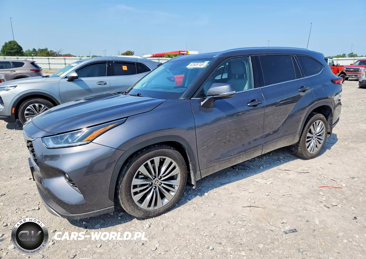2021 Toyota Highlander Platinum – zdjęcie 1 z 13