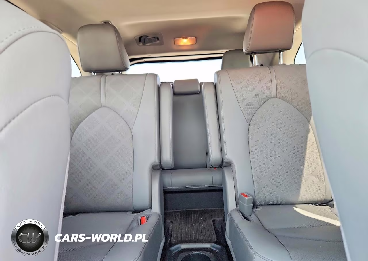 2021 Toyota Highlander Platinum VIN:5TDFZRBH4MS147514 - 10