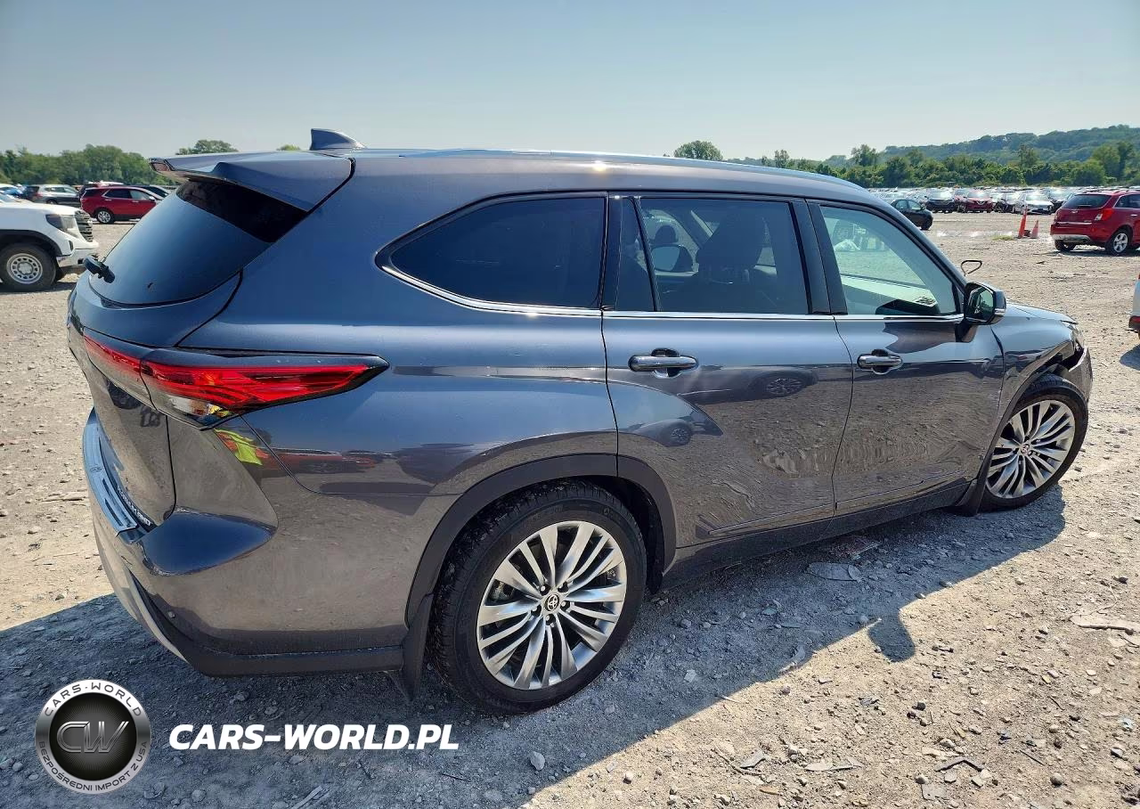 2021 Toyota Highlander Platinum VIN:5TDFZRBH4MS147514 - 3