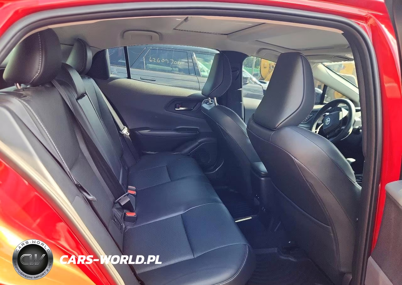 2024 Toyota Prius Limited VIN:JTDADABU8R3017817 - 10
