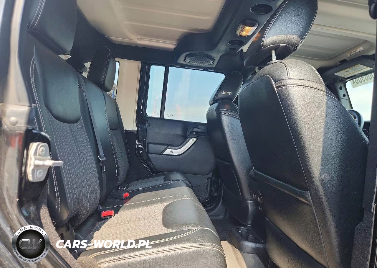 2014 Jeep Wrangler Unlimited Sport VIN:1C4BJWDG0EL218154 - 10