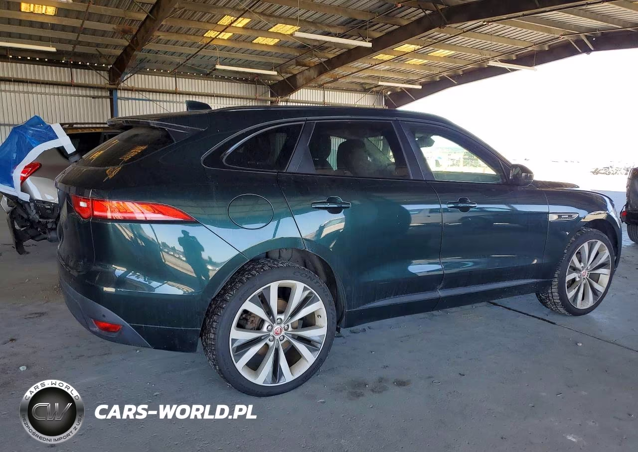 2018 Jaguar F-Pace R - Sport VIN:SADCL2FN5JA296202 - 3