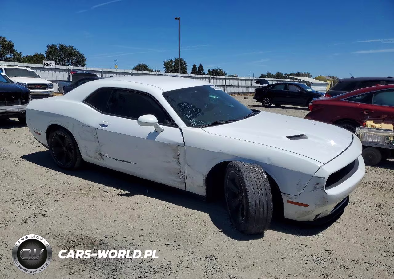 2016 Dodge Challenger Sxt VIN:2C3CDZAG0GH312251 - 4
