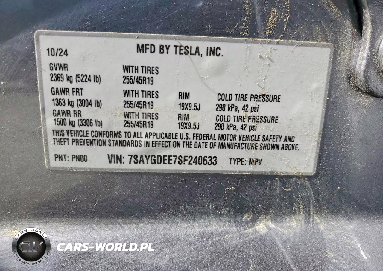 2025 Tesla Model Y VIN:7SAYGDEE7SF240633 - 13