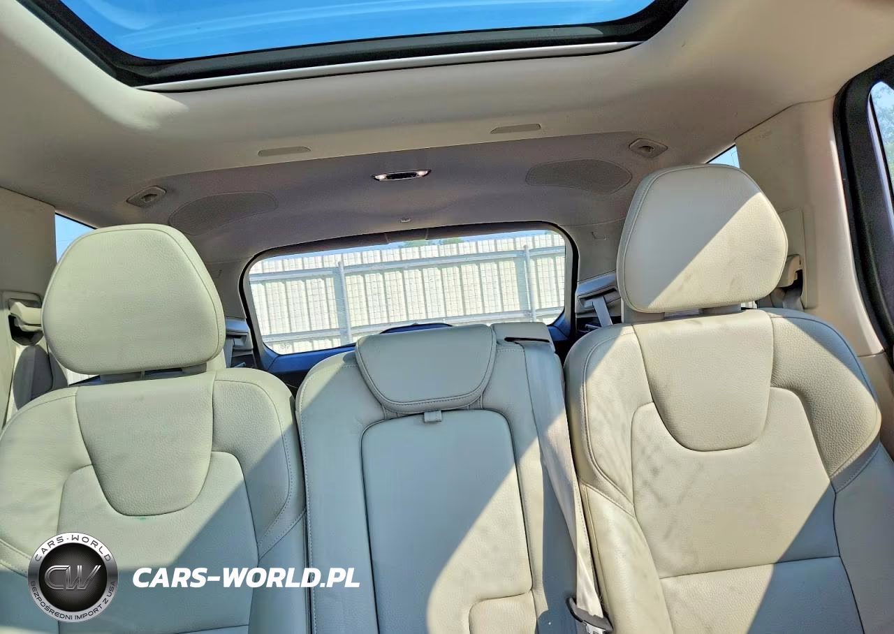 2017 Volvo Xc90 T6 VIN:YV4A22PKXH1141808 - 10