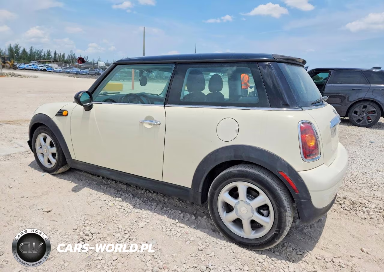2008 Mini Cooper VIN:WMWMF33578TT66280 - 2