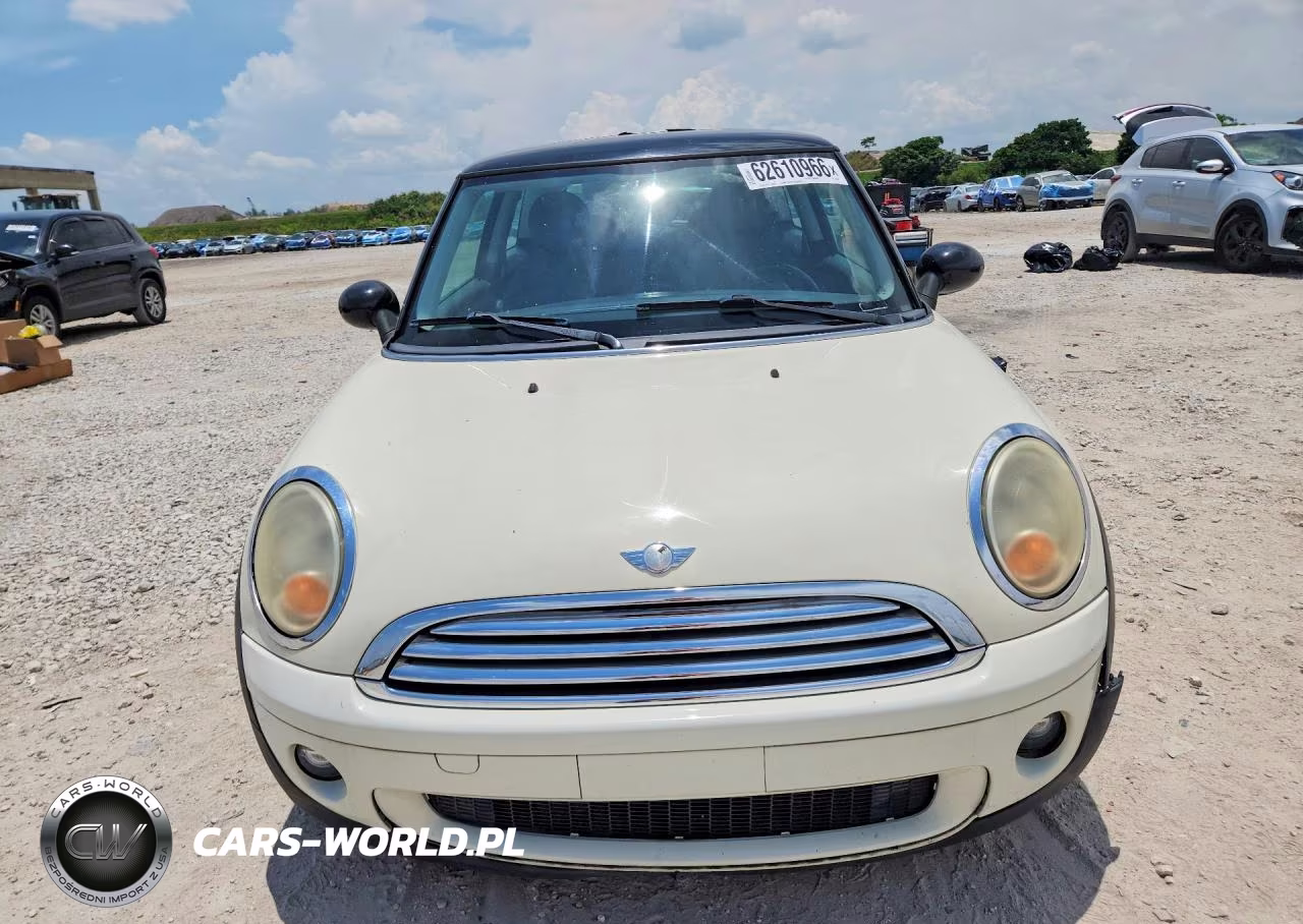 2008 Mini Cooper VIN:WMWMF33578TT66280 - 5