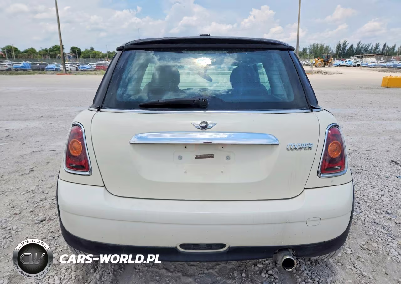 2008 Mini Cooper VIN:WMWMF33578TT66280 - 6