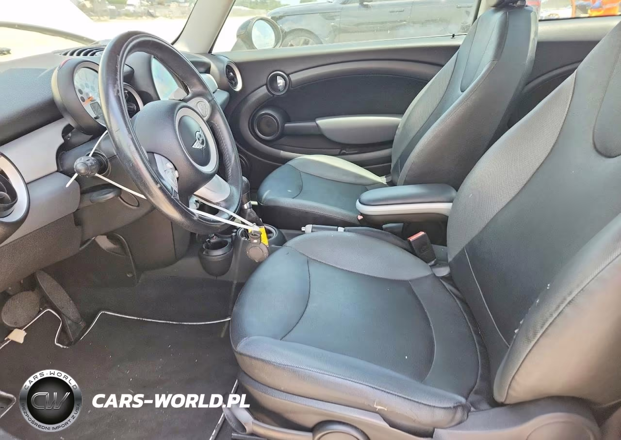 2008 Mini Cooper VIN:WMWMF33578TT66280 - 7