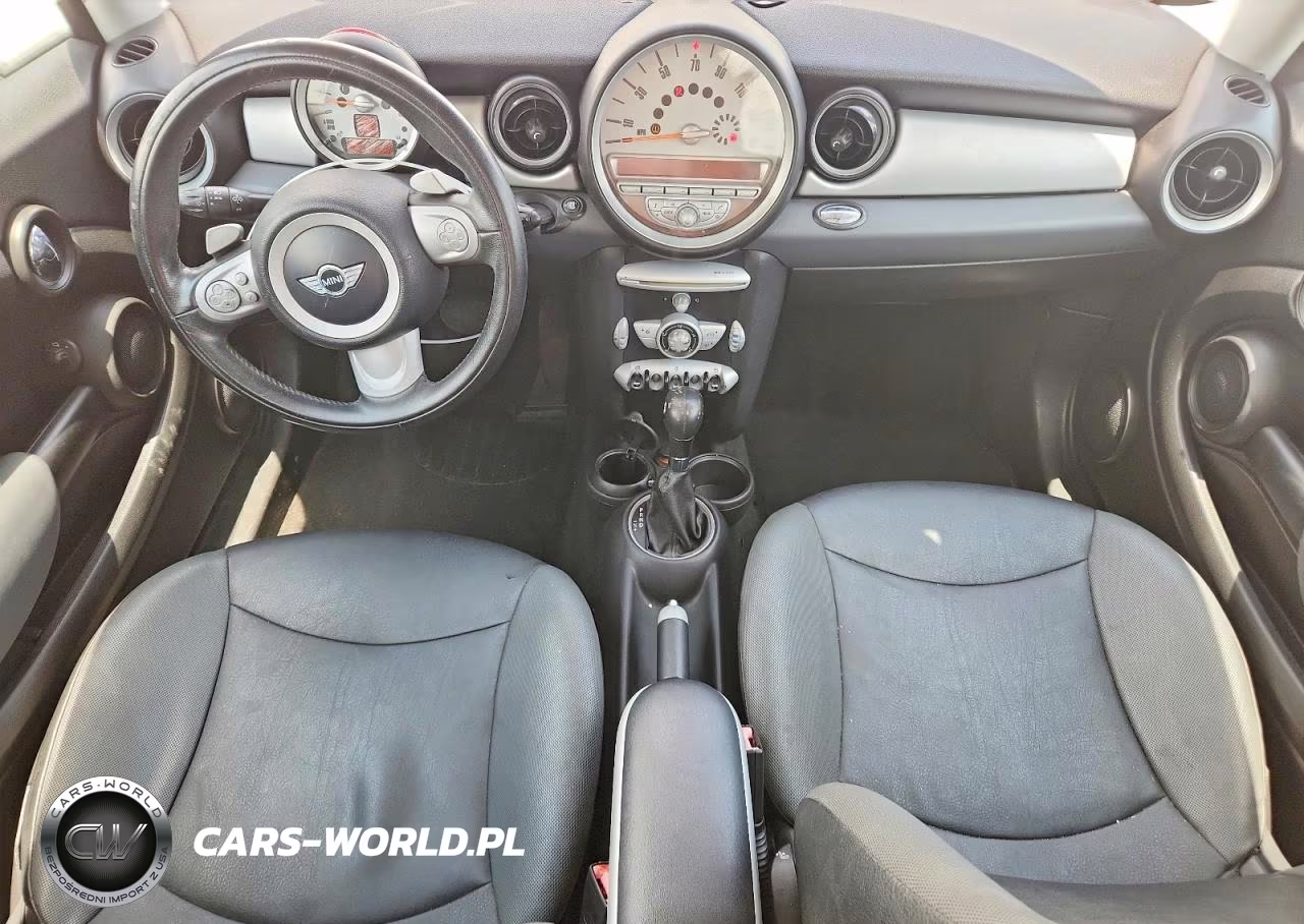 2008 Mini Cooper VIN:WMWMF33578TT66280 - 8