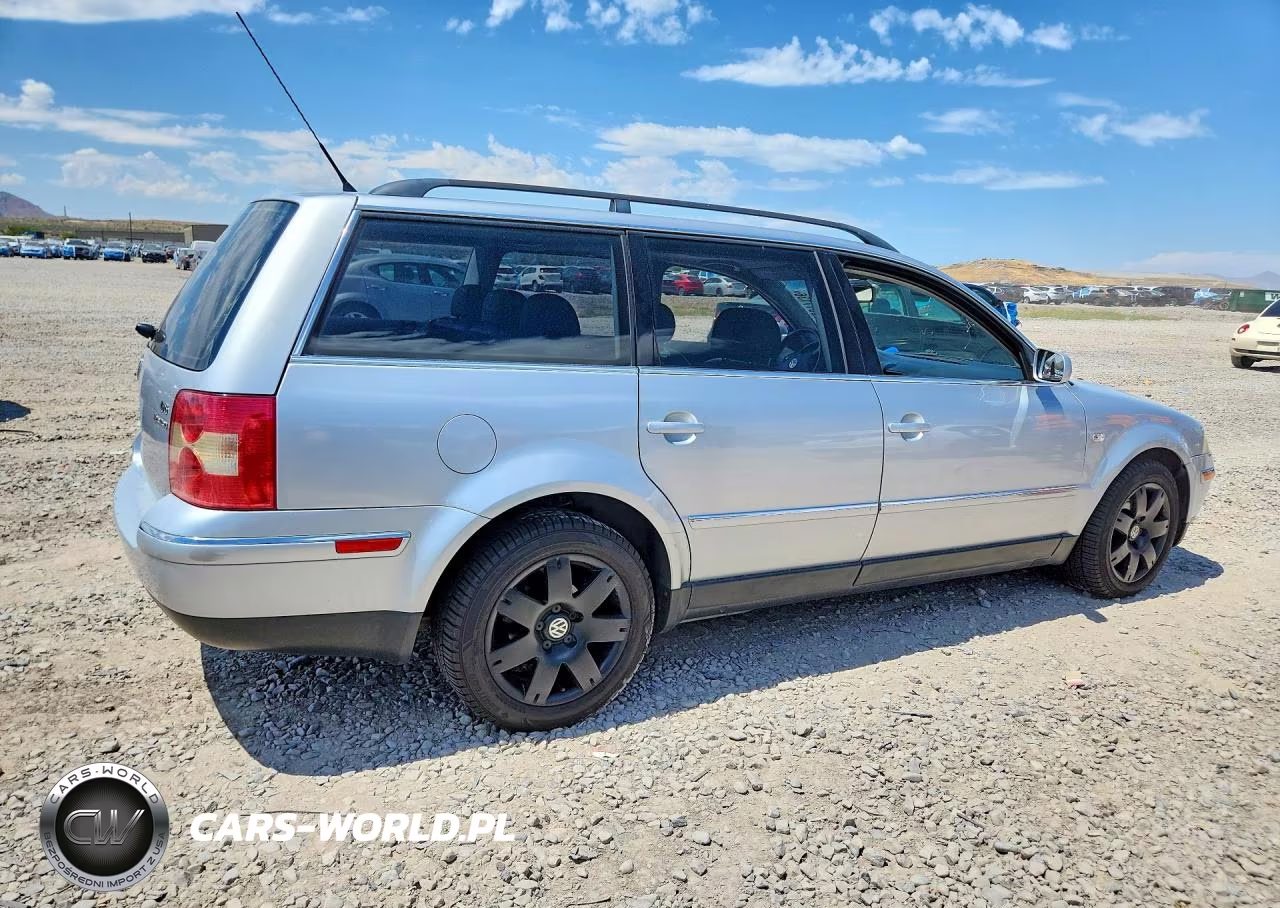 2003 Volkswagen Passat Glx 4Motion VIN:WVWYH63B03E062341 - 3