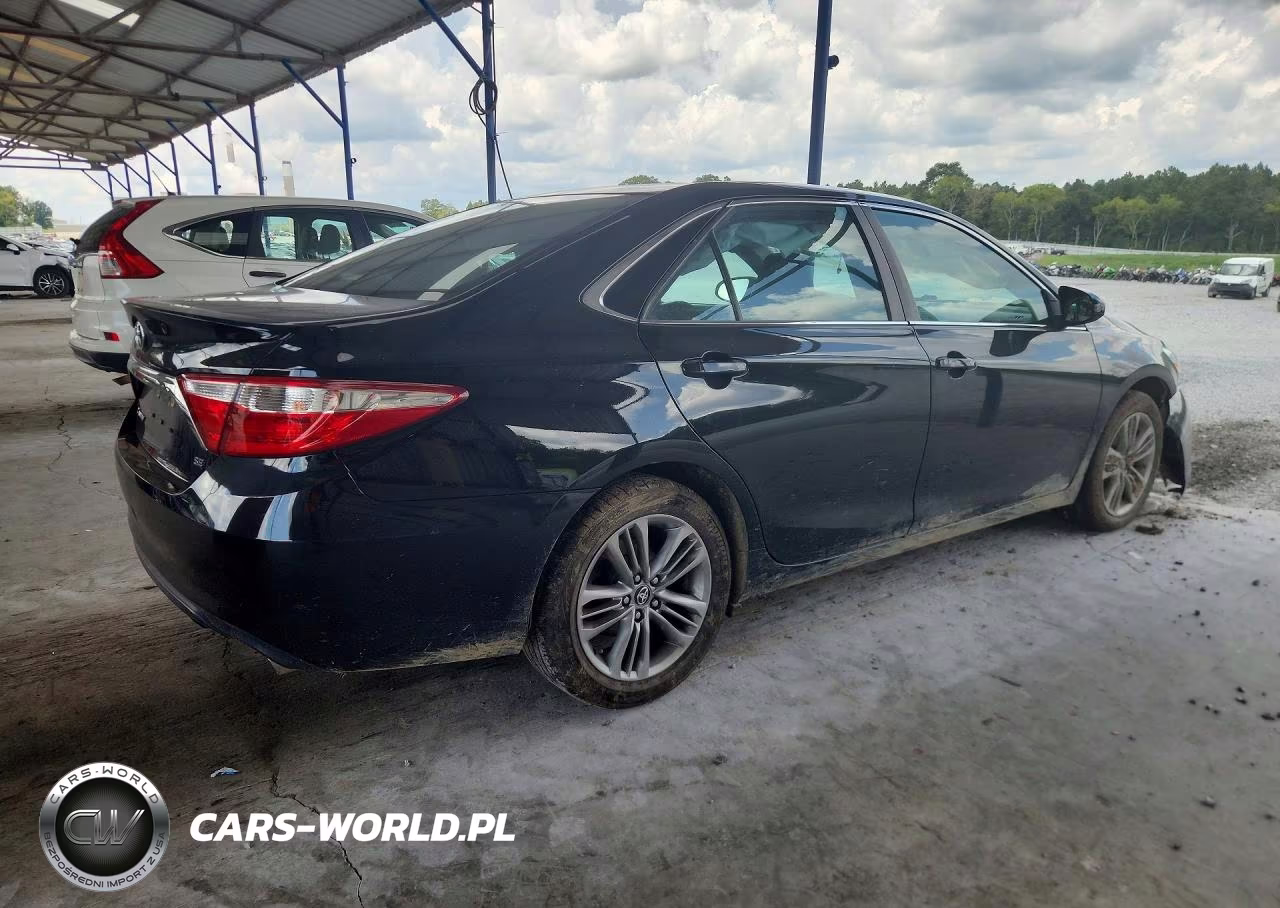 2017 Toyota Camry Se VIN:4T1BF1FK2HU319566 - 3