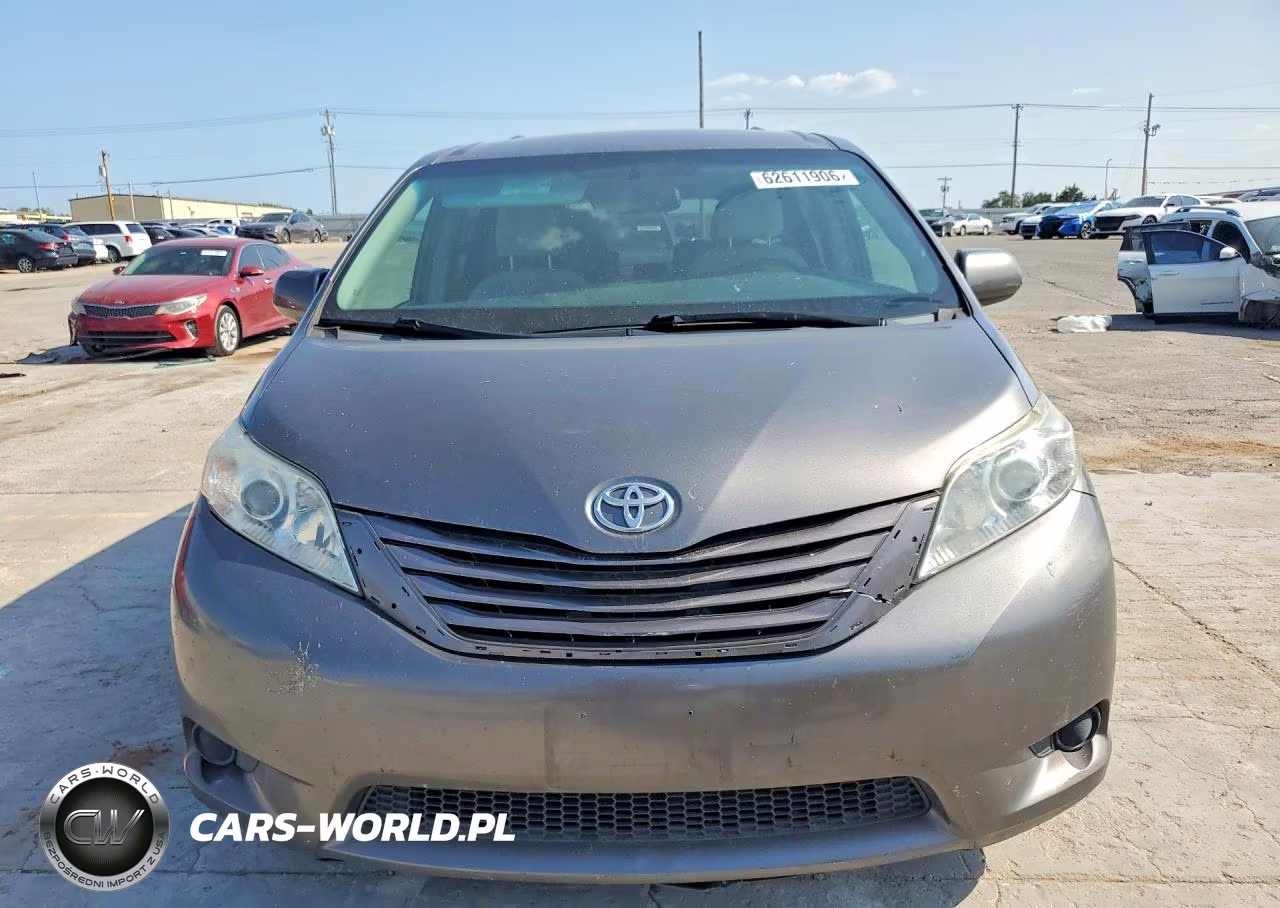 2017 Toyota Sienna Le VIN:5TDKZ3DC2HS792097 - 5