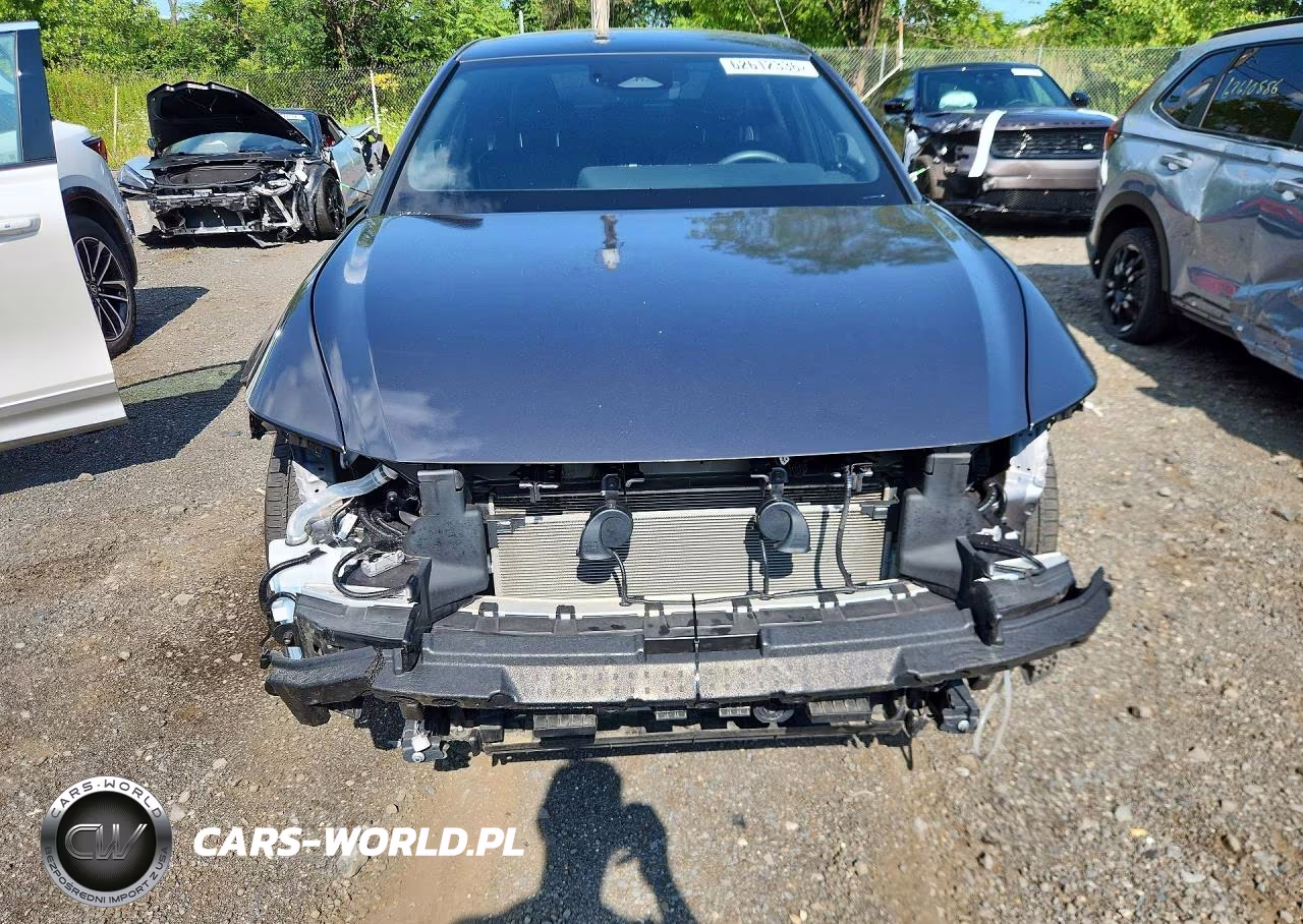 2023 Toyota Crown Limited VIN:JTDAAAAF4P3014146 - 5