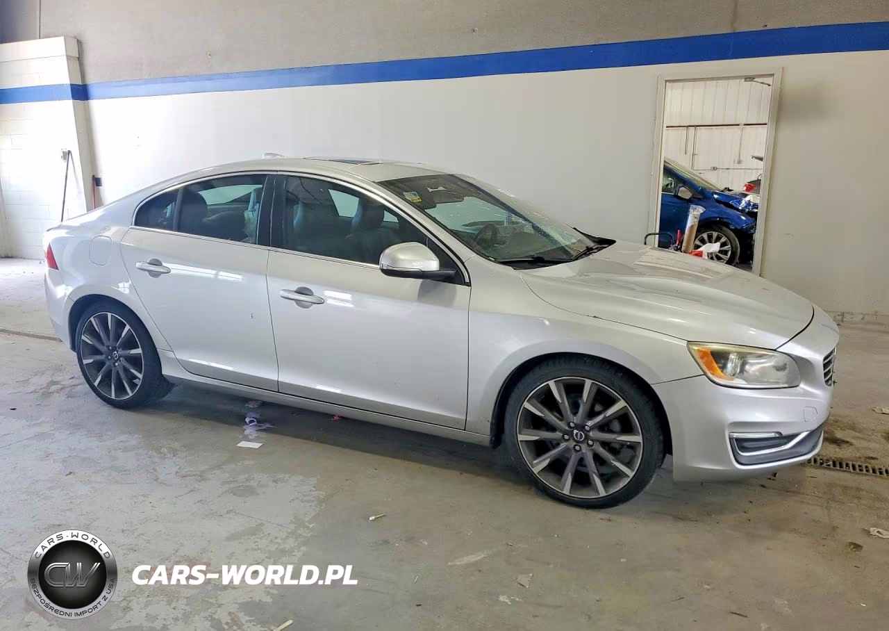 2015 Volvo S60 Premier VIN:YV140MFB9F1299809 - 4