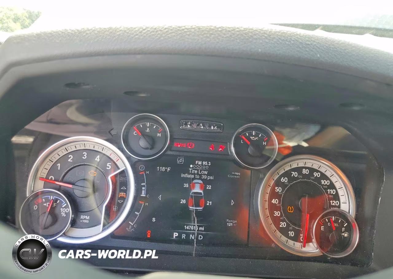2015 RAM 1500 SLT VIN:1C6RR7TM9FS721748 - 9