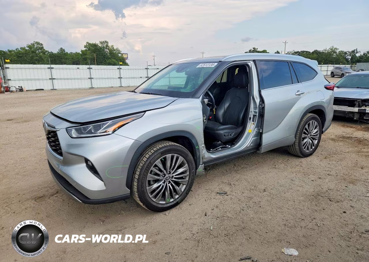 2021 Toyota Highlander Hybrid Platinum