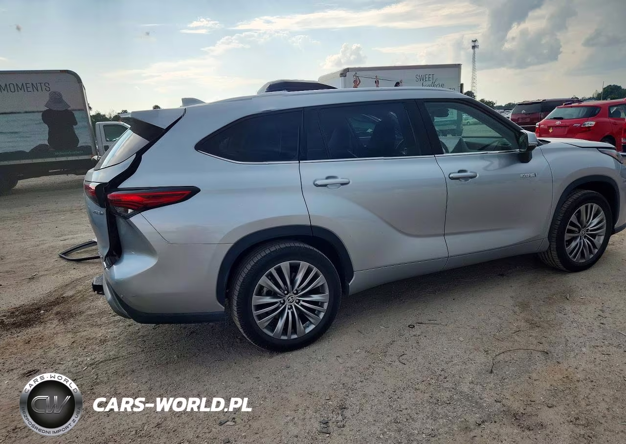 2021 Toyota Highlander Hybrid Platinum VIN:5TDFARAH5MS012423 - 3