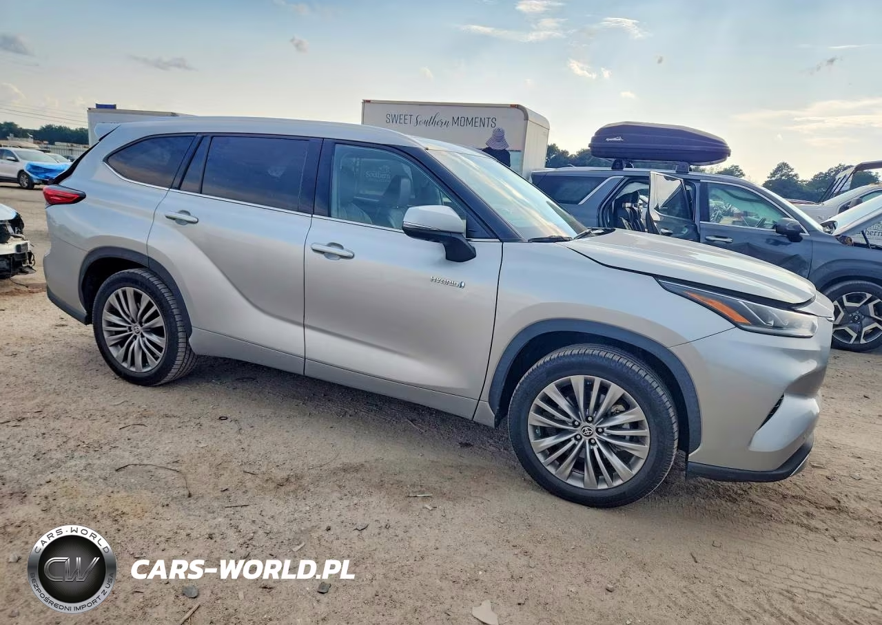 2021 Toyota Highlander Hybrid Platinum VIN:5TDFARAH5MS012423 - 4