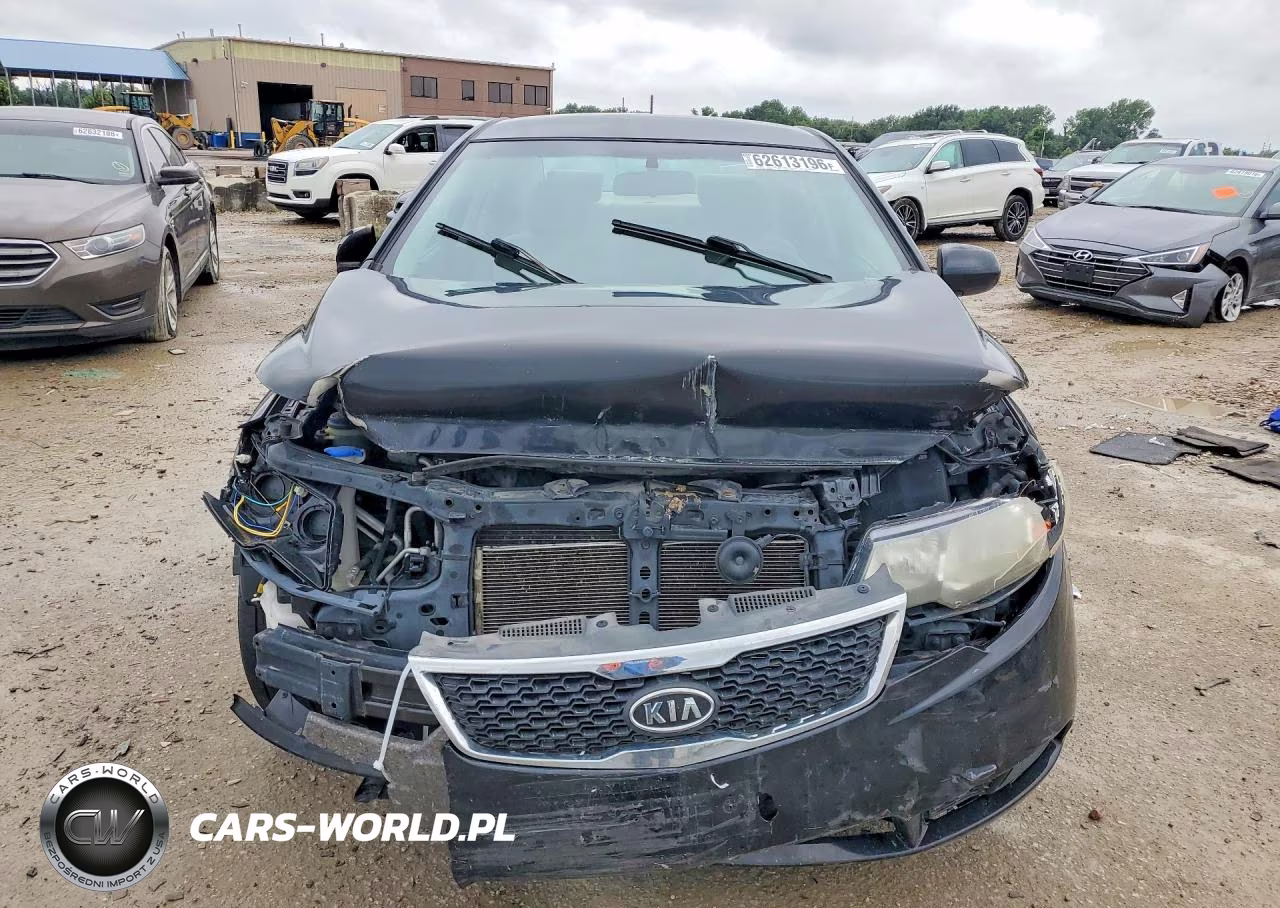 2012 Kia Forte Lx VIN:KNAFT4A28C5571636 - 5