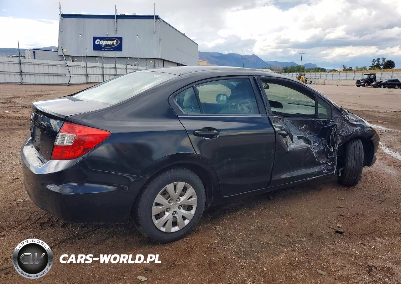 2012 Honda Civic Lx VIN:2HGFB2F58CH558425 - 3