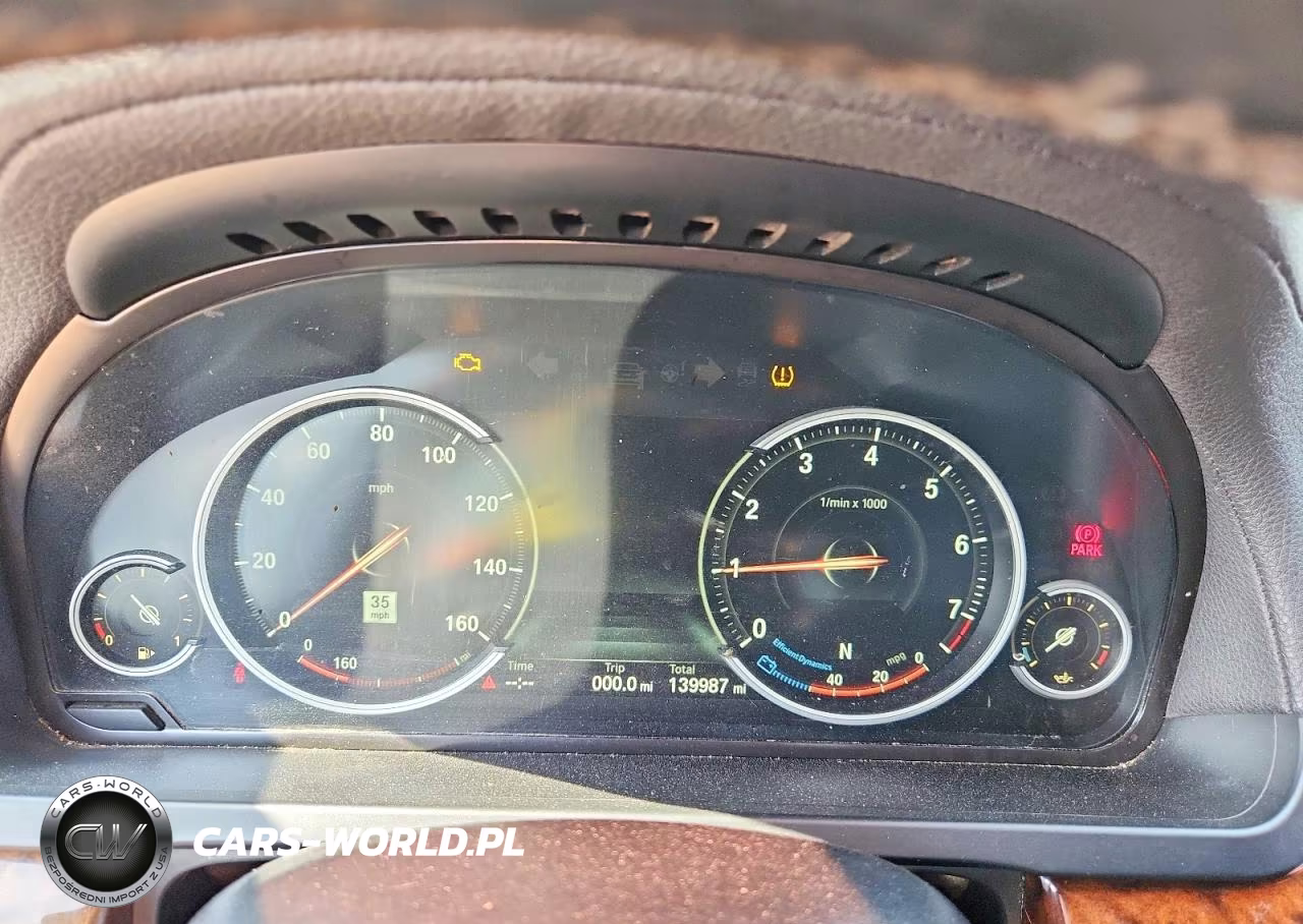 2015 BMW 740 Lxi VIN:WBAYF4C53FGS99111 - 9