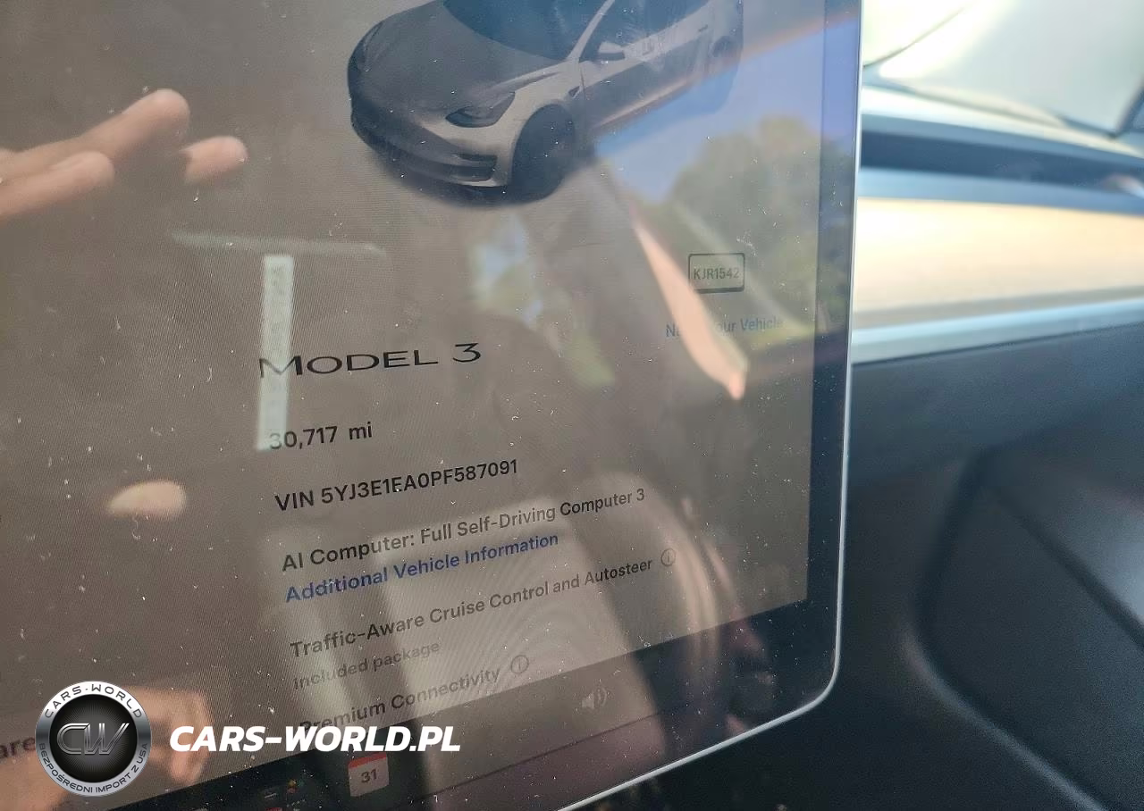 2023 Tesla Model 3 VIN:5YJ3E1EA0PF587091 - 9